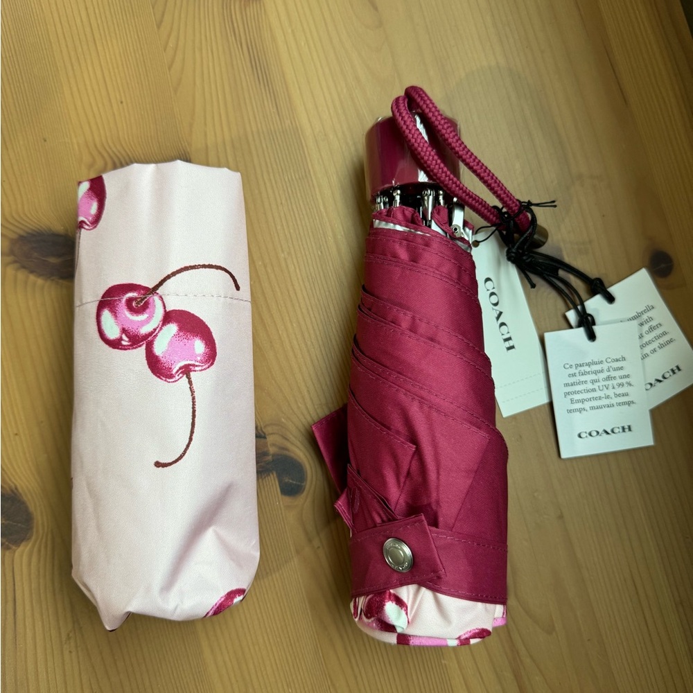 🍒 Coach Mini Umbrella In Cherry Print - Picture 4 of 4